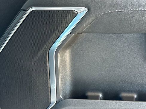 Used 2025 Chevrolet Silverado 1500 LT image 27