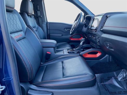 Used 2023 Nissan Frontier PRO-4X w/ Pro-4X Premium Package image 31