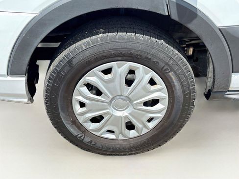 Used 2023 Ford Transit 350 XLT RWD image 30