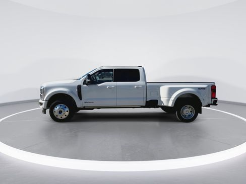 Certified 2025 Ford F450 Platinum image 6