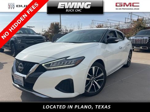 Used 2023 Nissan Maxima SV w/ Floor Mat Group image 1