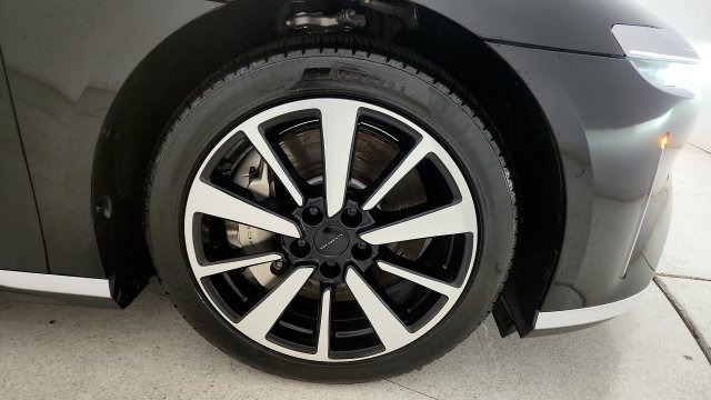 Used 2024 Lucid Air Pure RWD image 71