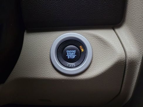 Used 2018 RAM 3500 Laramie w/ Cold Weather Group image 24