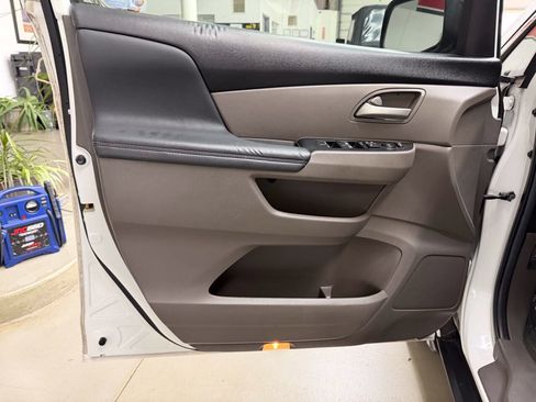 Used 2013 Honda Odyssey EX-L image 10
