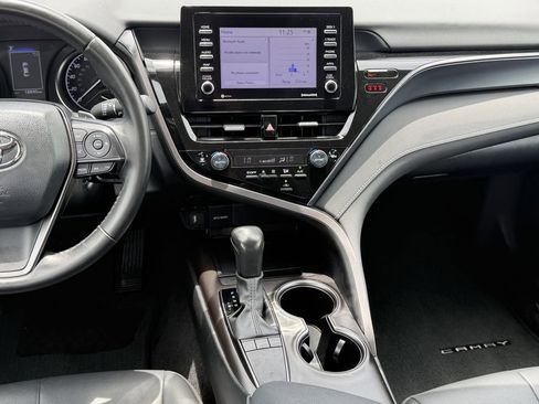 Used 2024 Toyota Camry SE FWD image 17