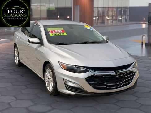 Used 2020 Chevrolet Malibu LT FWD image 4