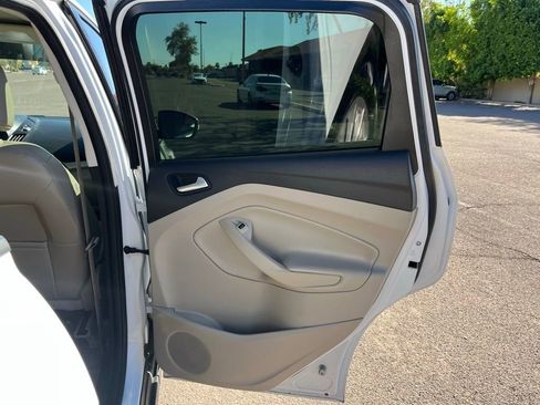 Used 2015 Ford C-MAX Energi SEL image 17