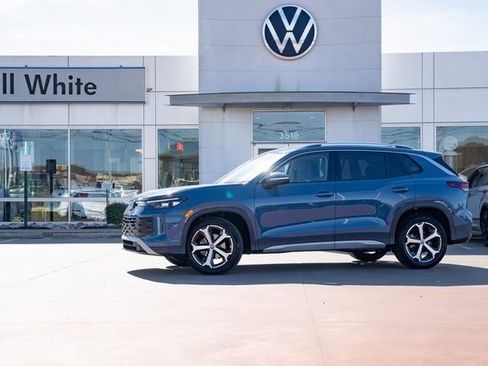 New 2026 Volkswagen Tiguan SE image 1