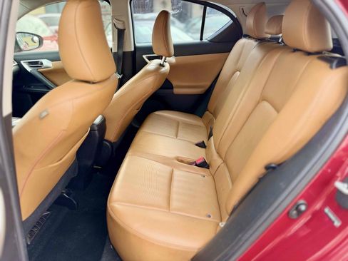 Used 2013 Lexus CT 200h w/ Premium Pkg w/Navigation FWD image 14