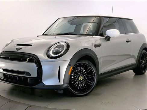 Certified 2023 MINI Cooper SE FWD image 11