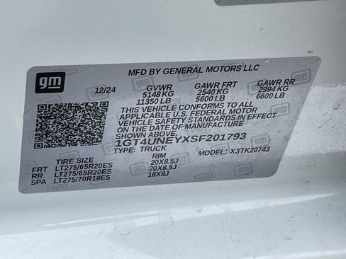 Used 2025 GMC Sierra 2500 SLT w/ SLT Convenience Package AWD/4WD image 32