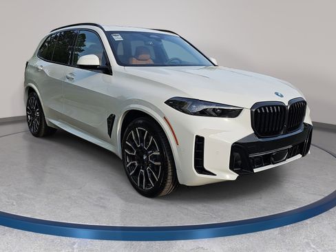 New 2026 BMW X5 xDrive50e w/ M Sport Package AWD/4WD image 3