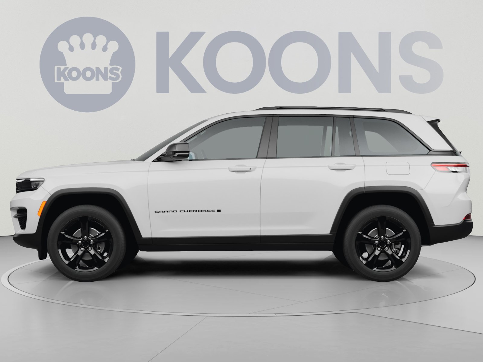 Used 2023 Jeep Grand Cherokee Altitude AWD/4WD image 2