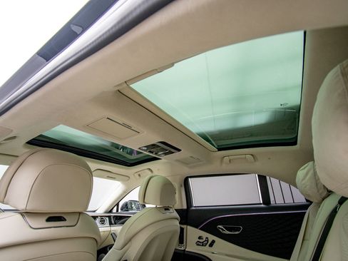 New 2026 Bentley Flying Spur Plug-In Hybrid image 34