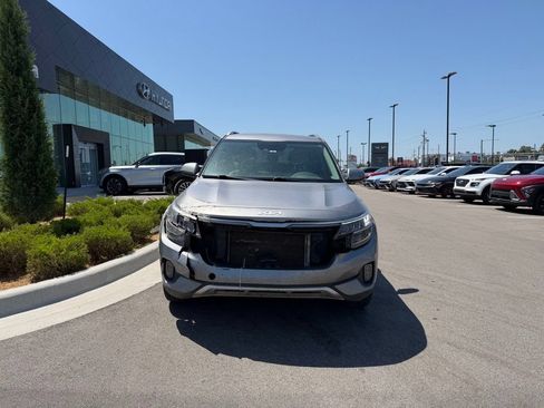Used 2023 Kia Seltos SX AWD/4WD image 3