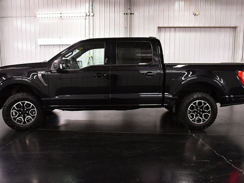 Used 2022 Ford F150 XLT w/ Equipment Group 302A High image 4