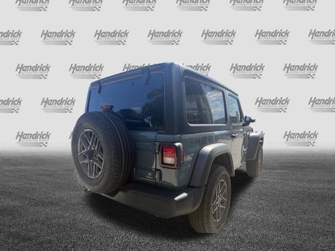 Used 2025 Jeep Wrangler Sport AWD/4WD image 8