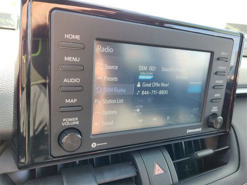 Used 2022 Toyota RAV4 XLE image 29