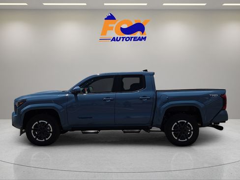New 2026 Toyota Tacoma TRD Sport RWD image 2