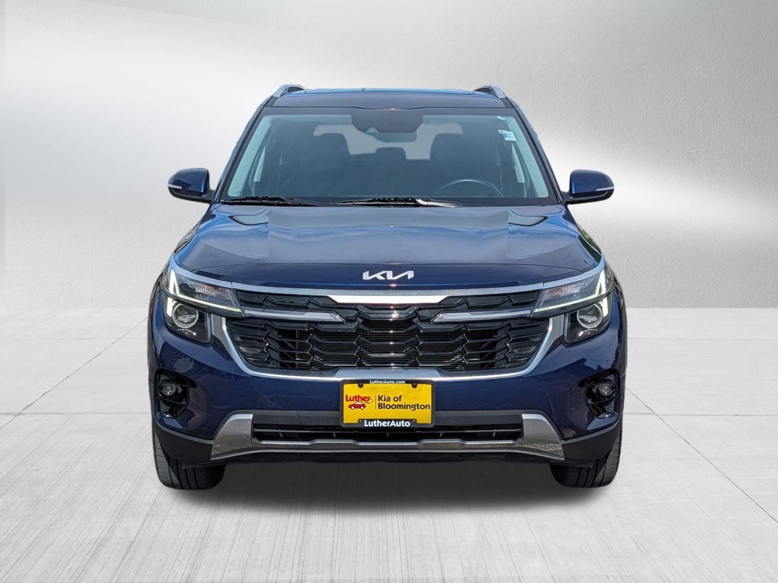 Certified 2024 Kia Seltos EX AWD/4WD image 2