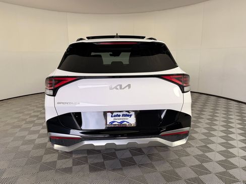 Used 2024 Kia Sportage SX image 10