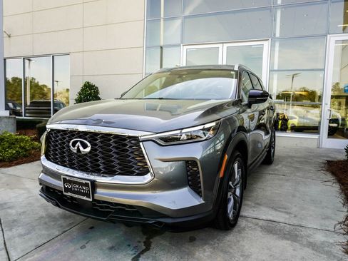 Certified 2023 INFINITI QX60 Luxe w/ Cargo Package AWD/4WD image 8