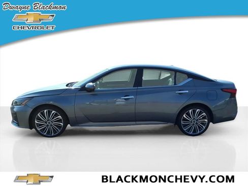 Used 2023 Nissan Altima 2.5 SL image 6