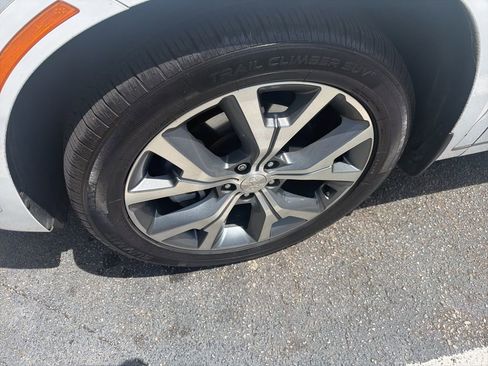 Used 2021 Hyundai Palisade Limited image 2