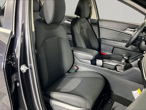 Certified 2026 Kia Sportage LX FWD image 27