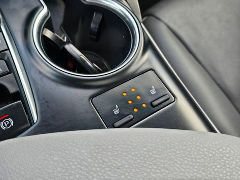 Used 2018 Toyota Camry XLE w/ Audio Package image 32