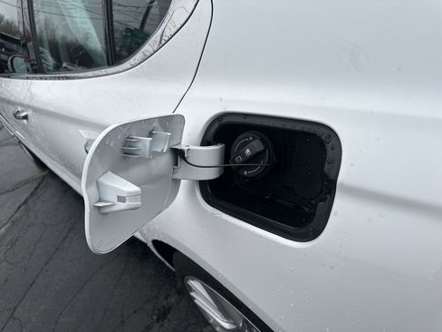 Used 2020 Genesis G70 2.0T image 40