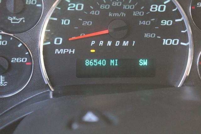 Used 2012 Chevrolet Express 2500 LT w/ LT Preferred Equipment Group RWD image 24