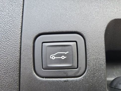 Used 2025 Cadillac XT5 Premium Luxury image 47