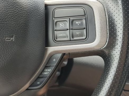 Used 2022 RAM 5500 Tradesman w/ Chrome Appearance Group RWD image 21