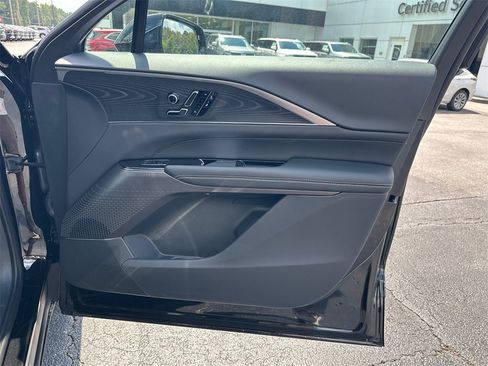 New 2025 Cadillac Lyriq Luxury image 14