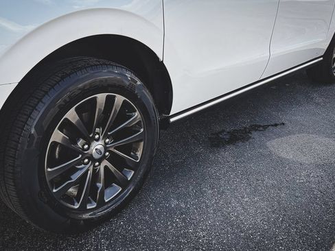 Used 2019 Ford Expedition Max Limited w/ Driver Assistance Package AWD/4WD image 36