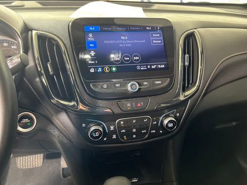 Used 2023 Chevrolet Equinox Premier FWD image 19