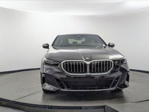 Used 2024 BMW 530i w/ M Sport Package RWD image 12