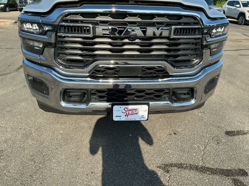 Used 2026 RAM 2500 Big Horn AWD/4WD image 14