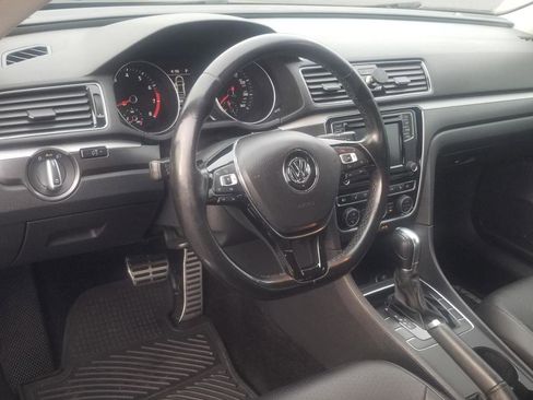 Used 2018 Volkswagen Passat 2.0T S image 8