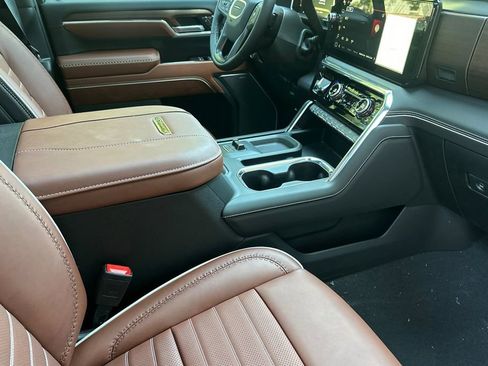 New 2026 GMC Sierra 2500 Denali Ultimate w/ Max Trailering Package AWD/4WD image 15