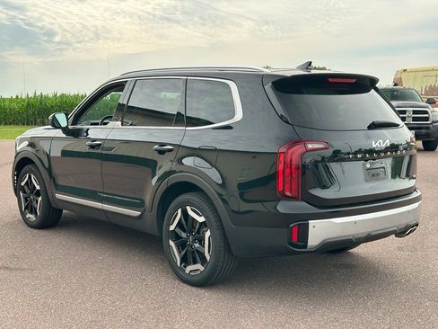 Used 2024 Kia Telluride S w/ S Sunroof Package AWD/4WD image 5