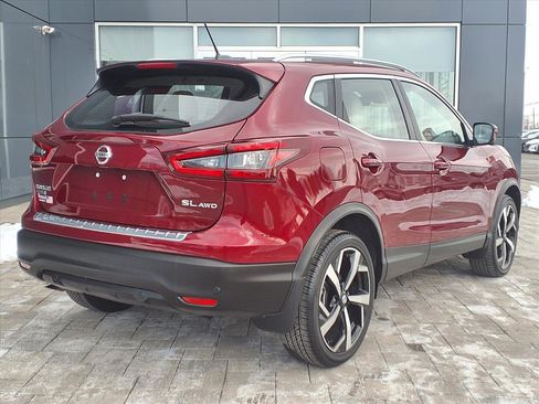 Certified 2022 Nissan Rogue Sport SL image 3