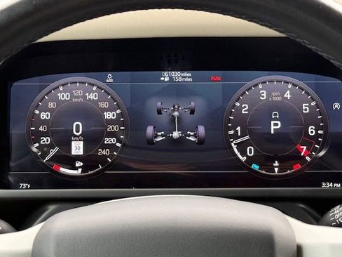 Used 2020 Land Rover Defender 110 First Edition image 27