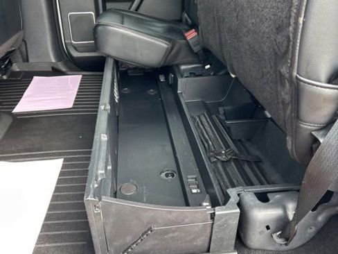 Used 2019 Ford F250 Lariat w/ Chrome Package image 24