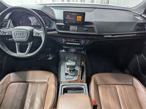 Used 2019 Audi Q5 2.0T Premium w/ Convenience Package image 6