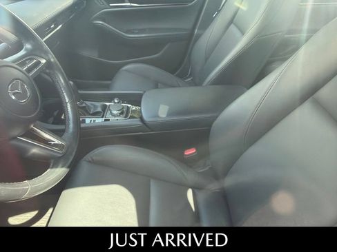 Used 2023 MAZDA MAZDA3 s FWD image 5