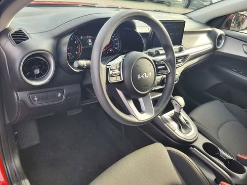 Used 2024 Kia Forte LXS image 9