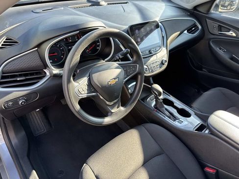 Used 2024 Chevrolet Malibu LT image 19