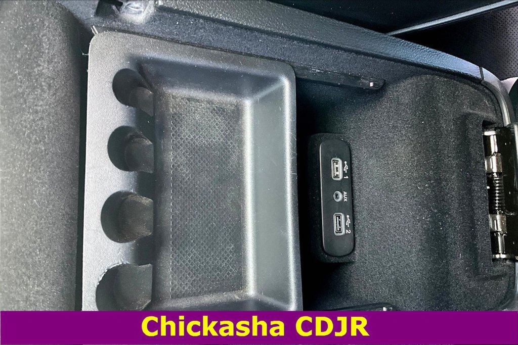 Used 2022 Dodge Charger R/T w/ Plus Group RWD image 15